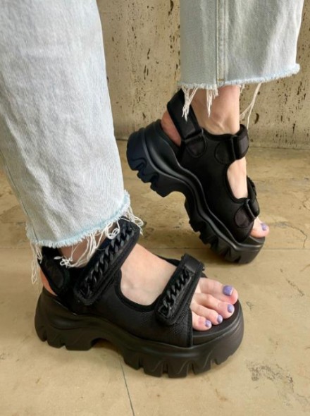 Plataforma alta em nylon